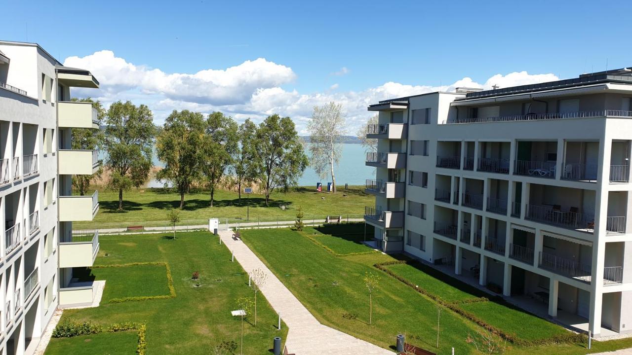 Lelle Resort CB34 Balatonlelle Extérieur photo