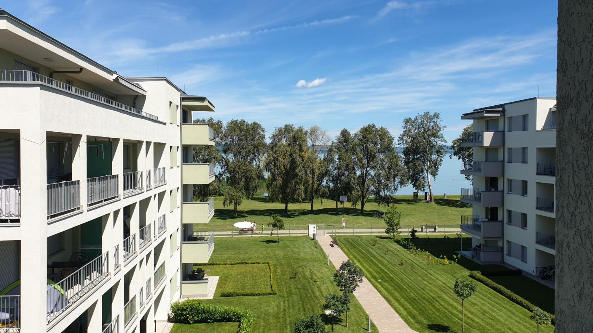 Lelle Resort CB34 Balatonlelle Extérieur photo