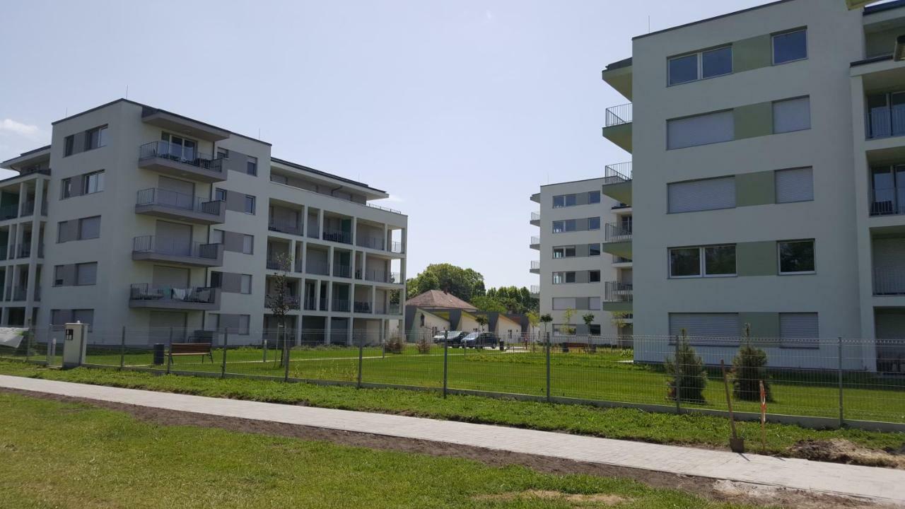 Lelle Resort CB34 Balatonlelle Extérieur photo